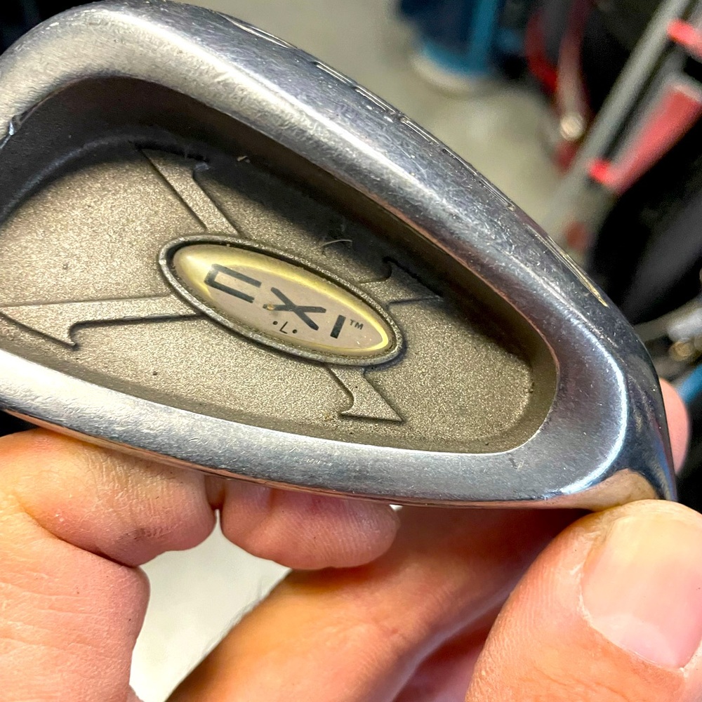 Woman’s cobra CXI golf club in right Handed